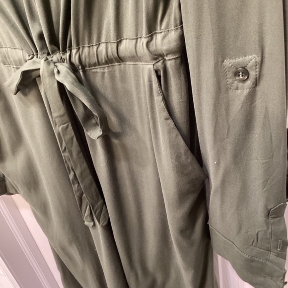 Torrid Her Universe Caption Marvel Olive Patchwork Shirt Dress Size 1~NWT! - Picture 10 of 12